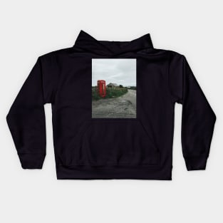 Old-Fashioned Red Phone Booth in British Countryside Kids Hoodie